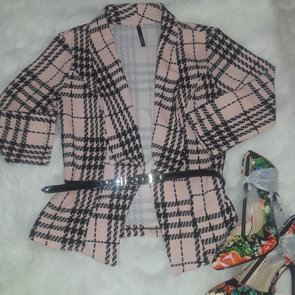 Pink Plaid 3/4 Hand Jacket - Picture 2 of 7